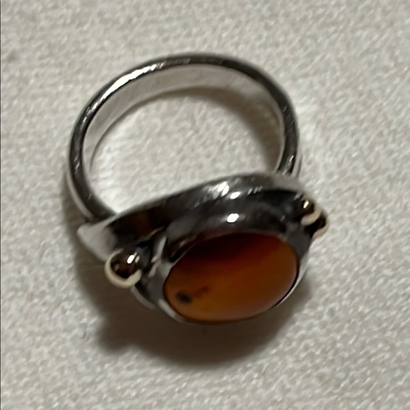 Hand wrought silver ring & Carnelian - Picture 2 of 3